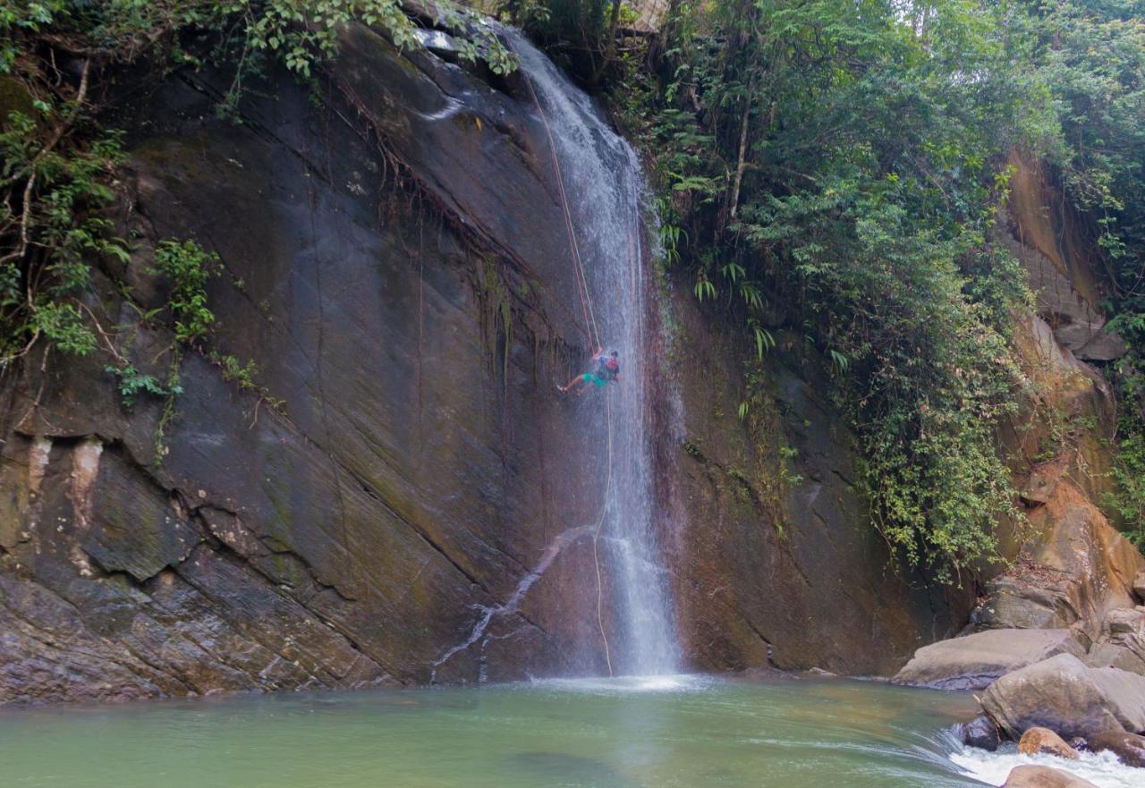 Jungle River Ginigathena Buitenkant foto