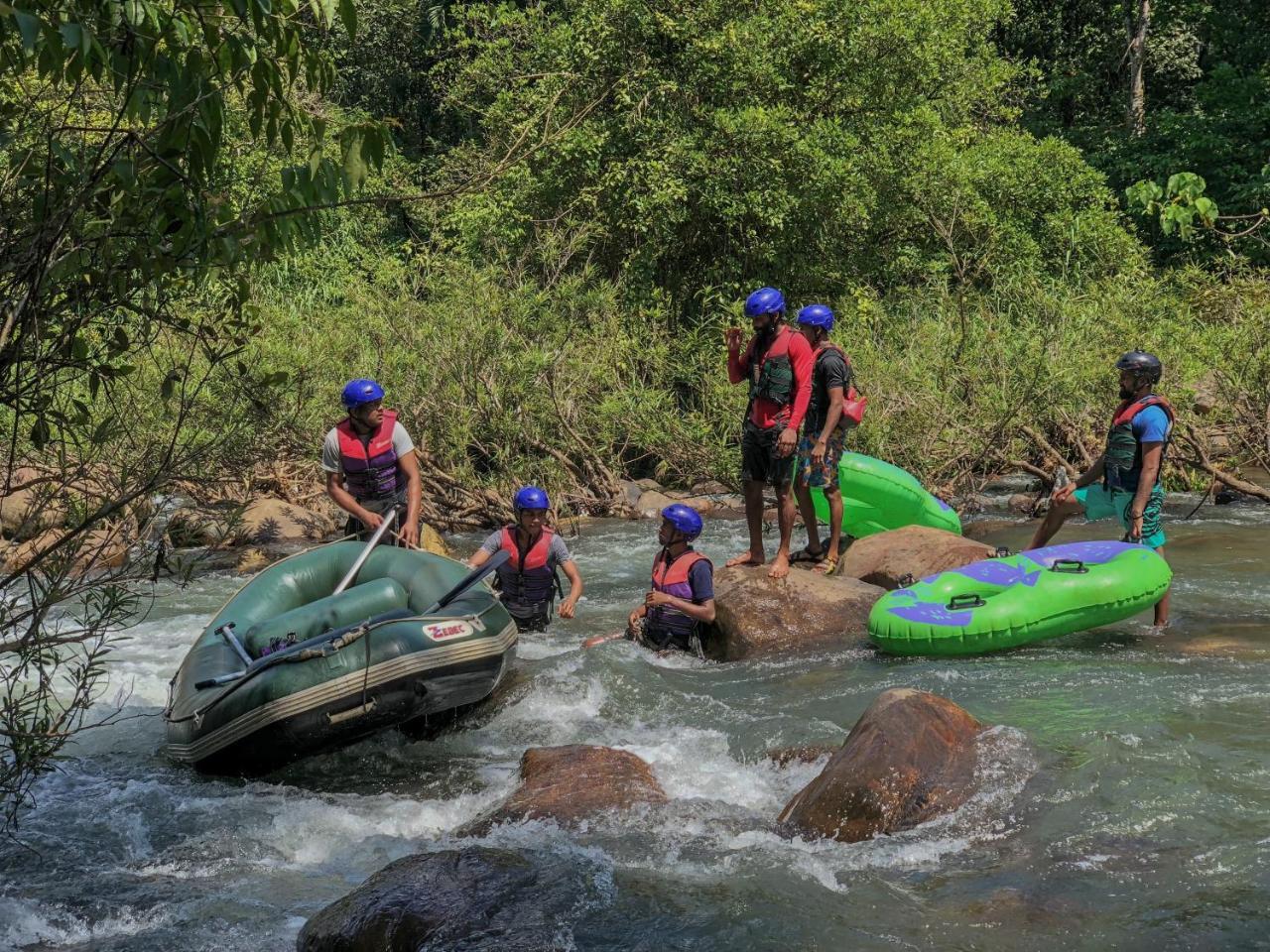 Jungle River Ginigathena Buitenkant foto